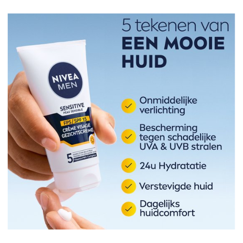 NIVEA MEN Sensitive Gezichtscrème - Dagcrème - Moisturizer - SPF 15 - Gevoelige huid - Met kamille en vitamine E - 75 ml