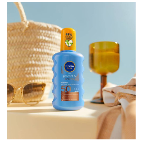 NIVEA SUN Protect & Bronze Zonnebrand Spray - SPF 50 - Zonnespray - Waterproof - Beschermt en stimuleert een bruine huid - Met pro-melanine extract - 200 ml