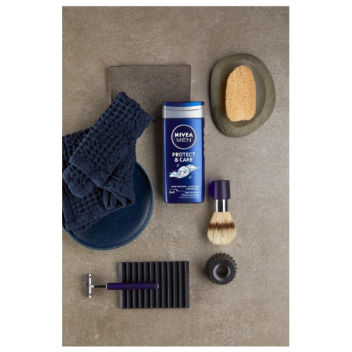 NIVEA MEN Protect & Care Douchegel - 3-in-1 Shower Gel Met aloë vera - Shampoo - Voordeelverpakking - 6 x 250 ml